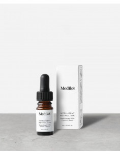 Medik8 Intelligent Retinol 3TR™ Travel Size 4 ml Przeciwstarzeniowe serum do twarzy z witaminą A 0,3%